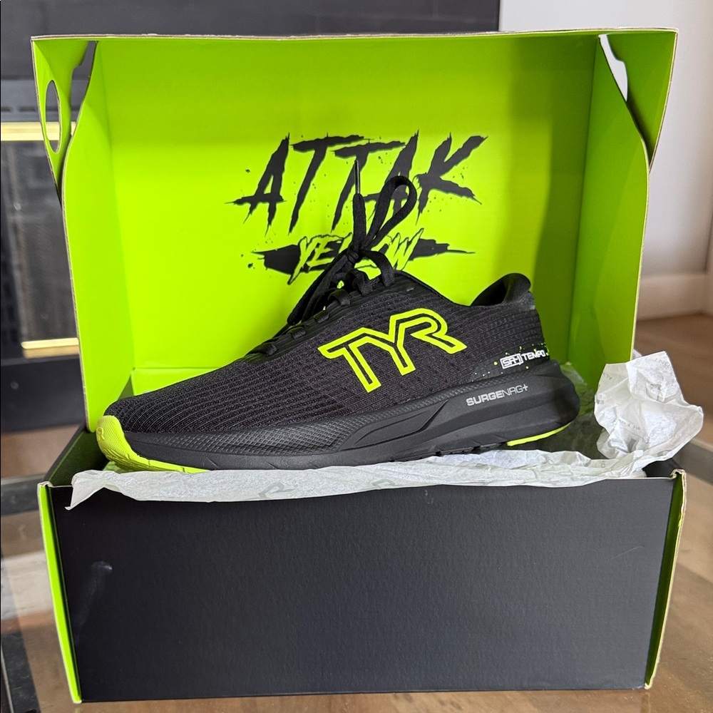 TYR SR-1 Tempo Running Shoe Size 6M/7.5W